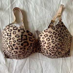VS bra- new condition never worn. 34DDD. Beautiful gold hardware